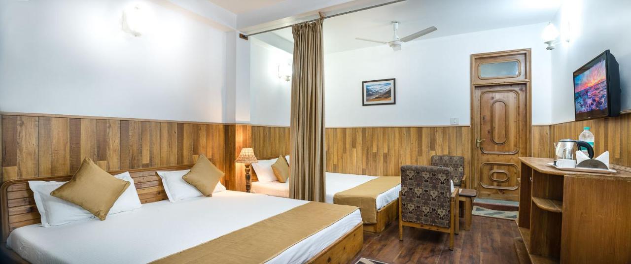 Hotel Kullu Valley Esterno foto