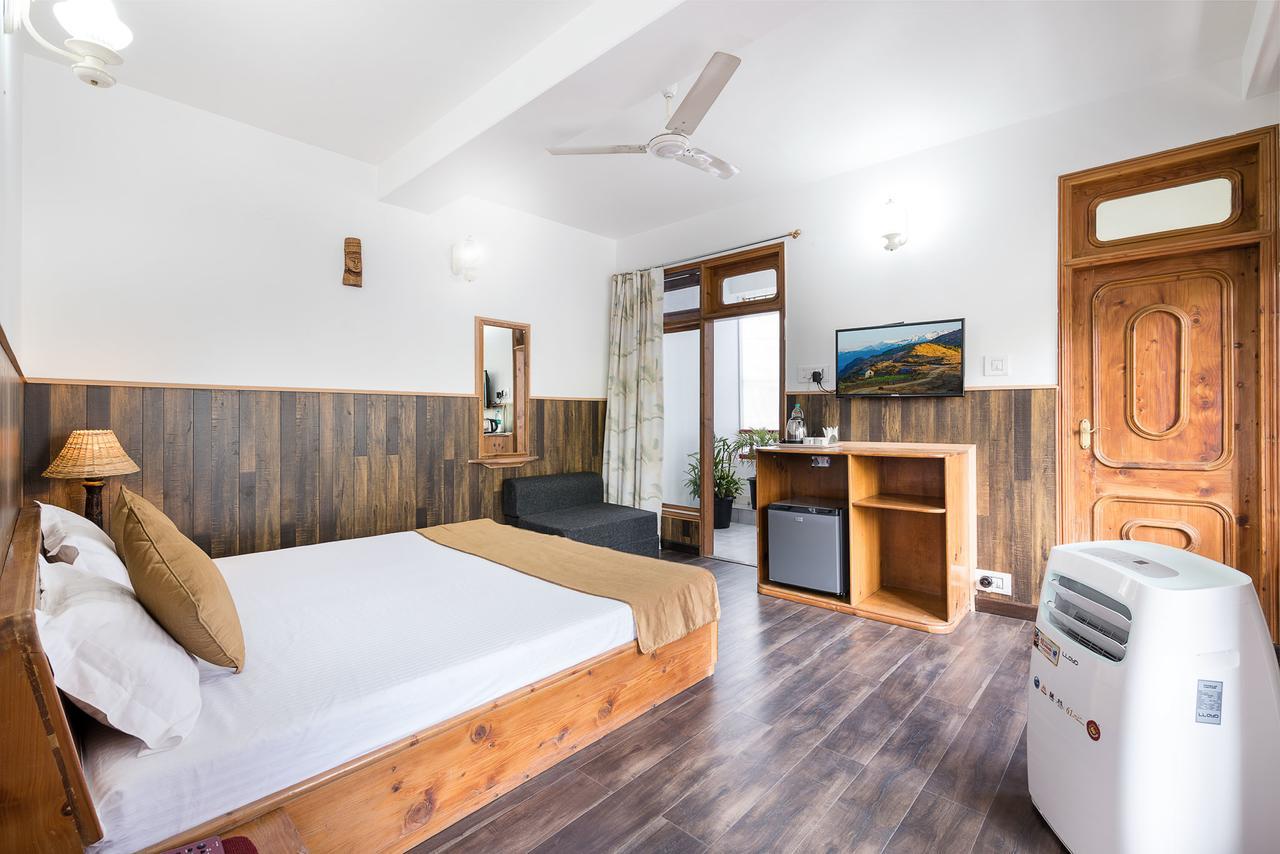 Hotel Kullu Valley Esterno foto